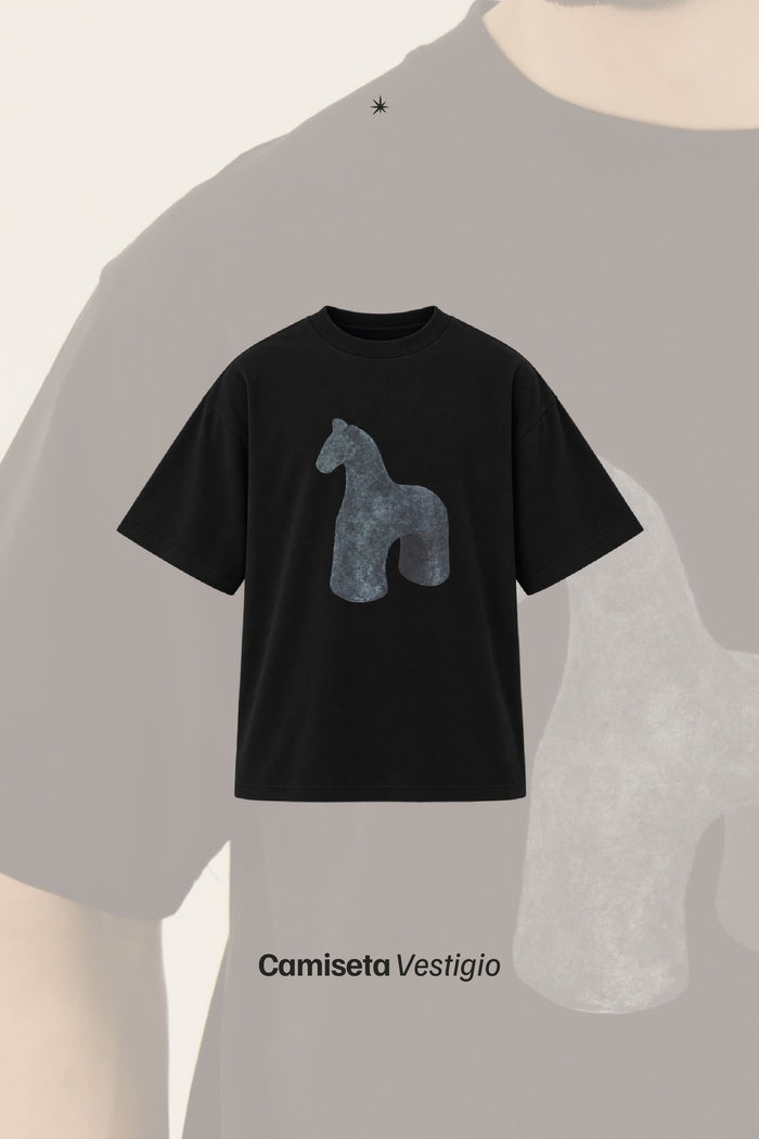Camiseta Vestigio Negro